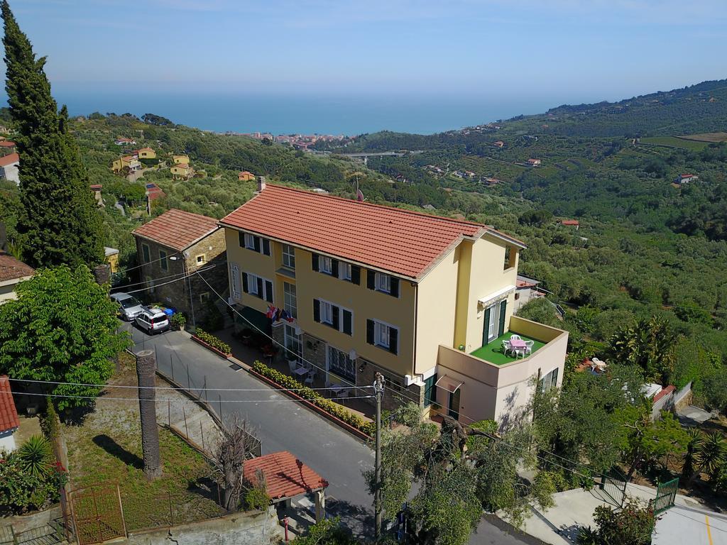 Residence Elvira ดิอาโนมารีนา ภายนอก รูปภาพ